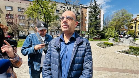 ПИТАМ СЕ ШТА ЋЕ МУ РЕЋИ: Мића Симић огорчен одлуком да се родитељима дечака убице дозволи посета сину